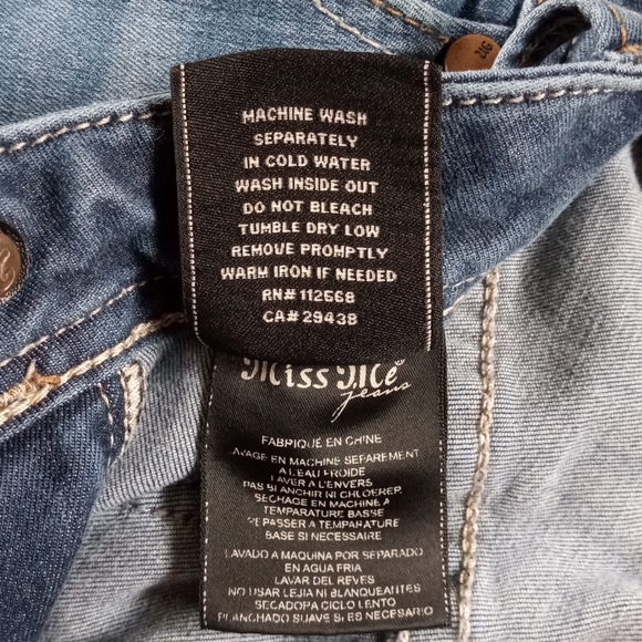 🔥Miss Me skinny jeans 🔥 - Picture 15 of 16